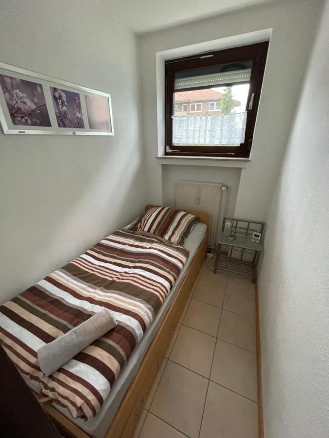 Schoenes Einfaches Zimmer In Oldenburg Esterno foto