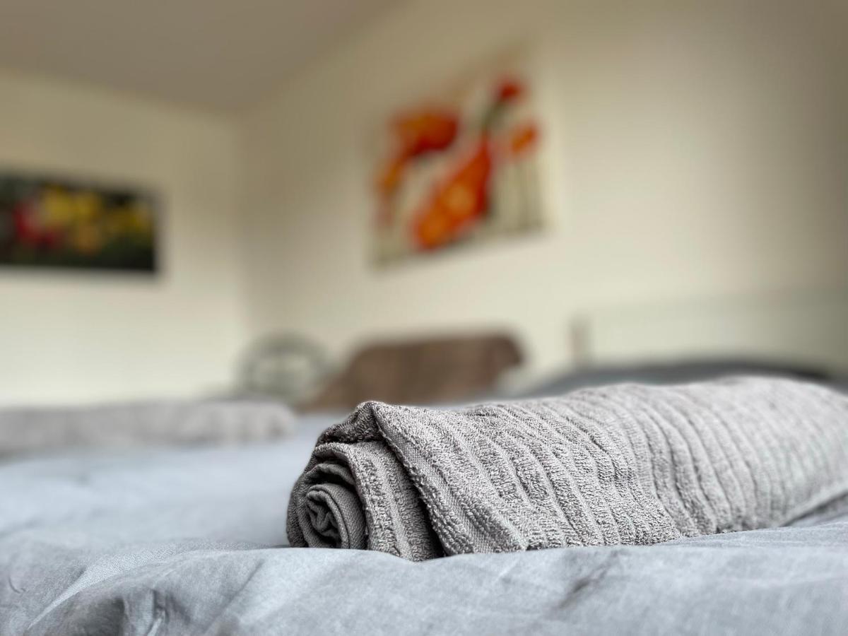 Schoenes Einfaches Zimmer In Oldenburg Esterno foto